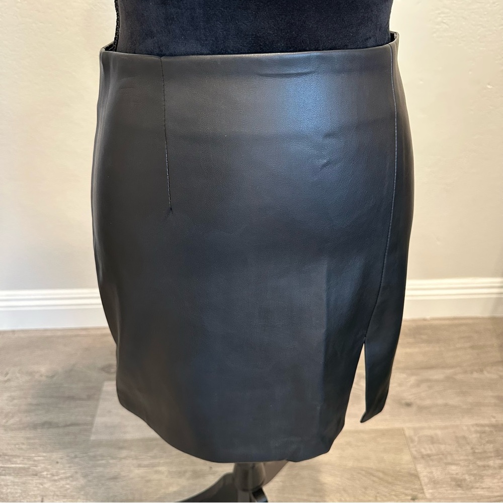 Forever 21 Y2K Black Pencil Skirt With Slit Size Small